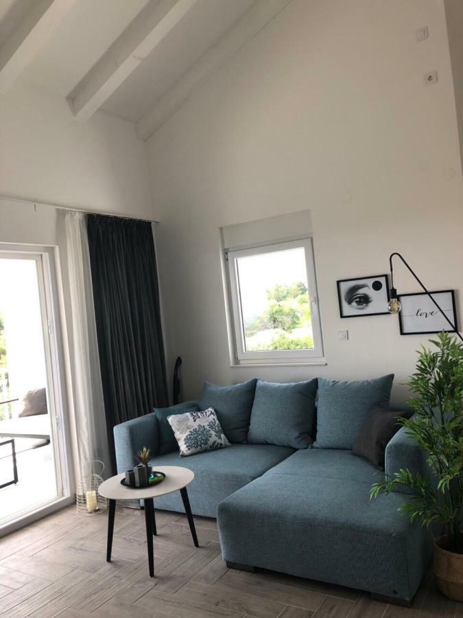 Ellavis Apartments Dış mekan fotoğraf