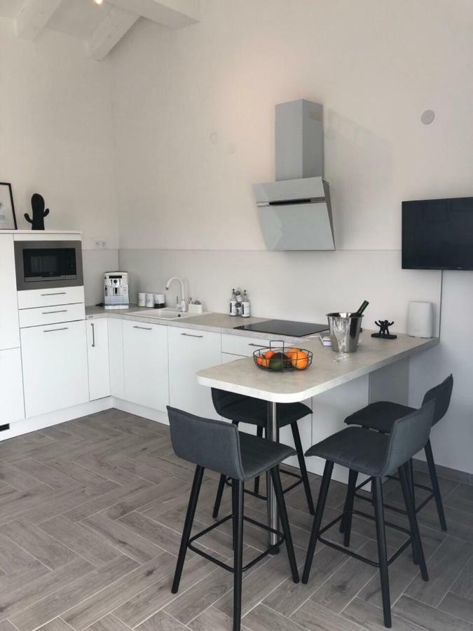 Ellavis Apartments Dış mekan fotoğraf
