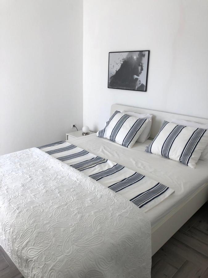 Ellavis Apartments Dış mekan fotoğraf